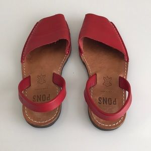 PONS shoes in great shape